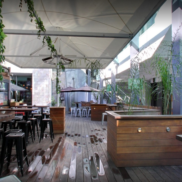 beer-deluxe-fedsquare-room-deck-gallery-3 beer-deluxe-fedsquare-room-deck-gallery-3